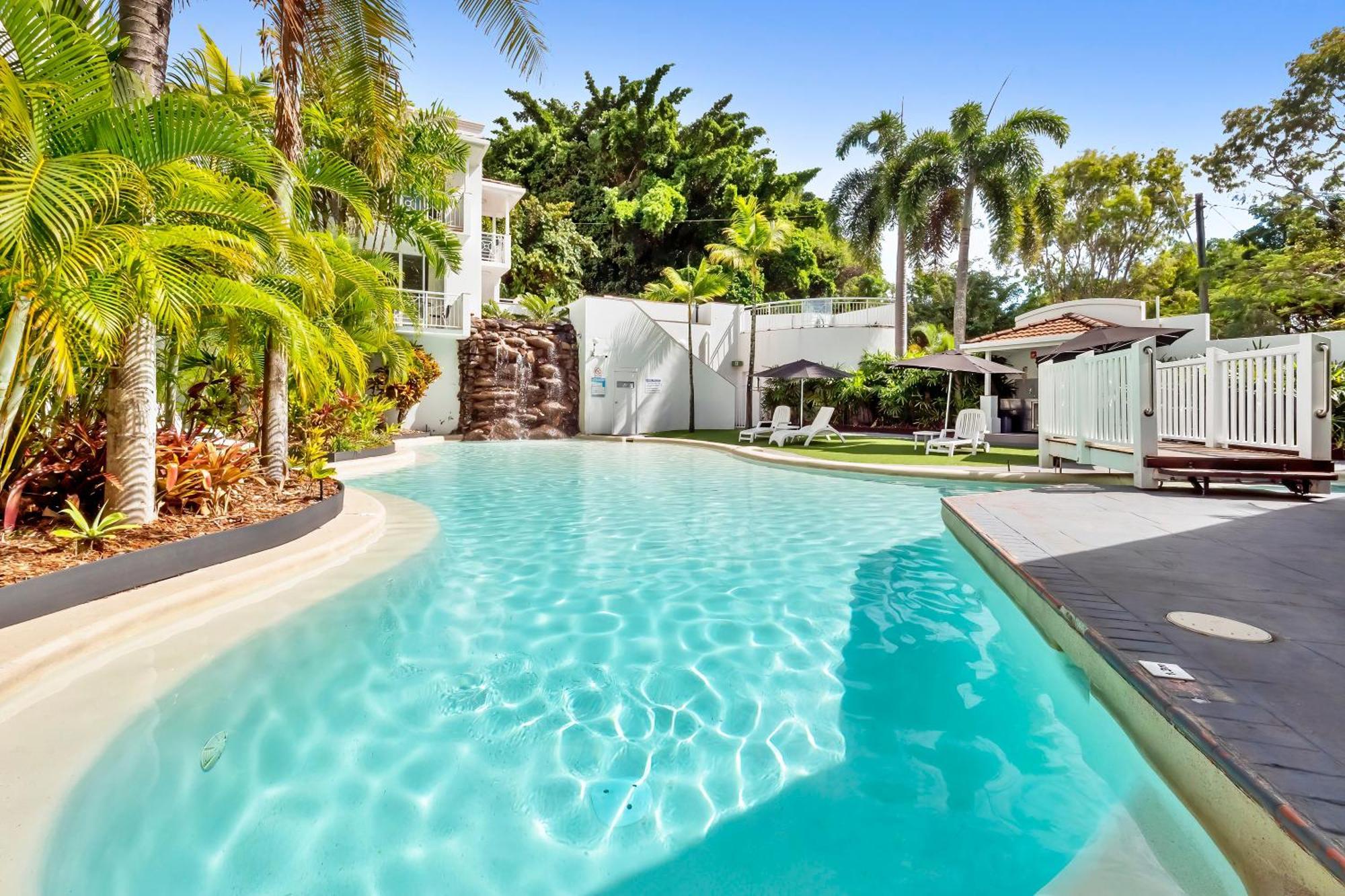 Alassio Beachfront Apartments Palm Cove Exterior foto